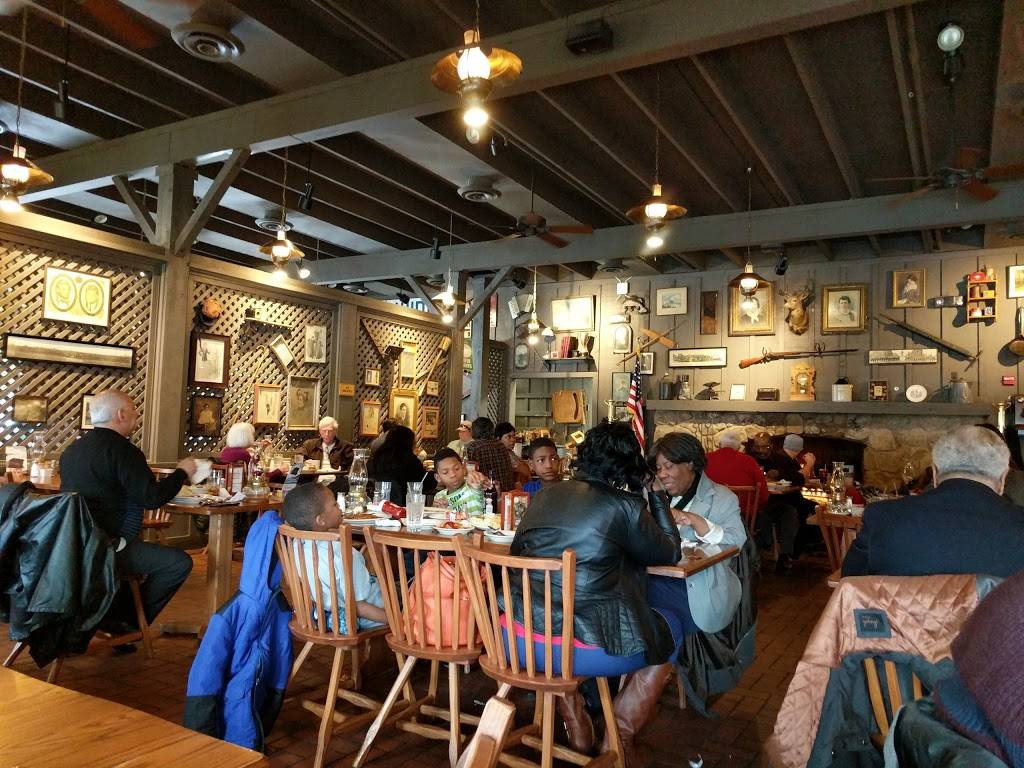 Cracker Barrel Old Country Store | restaurant | 6055 Som Center Rd, Willoughby, OH 44094, USA | 4405161775 OR +1 440-516-1775