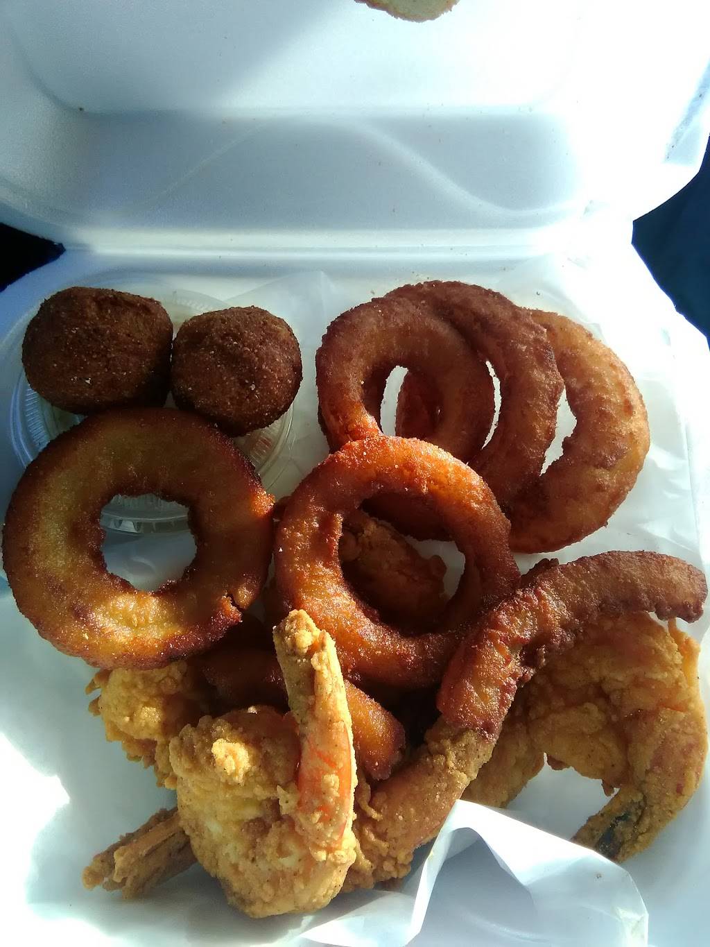 Sharks Fish & Chicken | restaurant | 1837 Montgomery Hwy #103, Hoover, AL 35244, USA | 2056823211 OR +1 205-682-3211