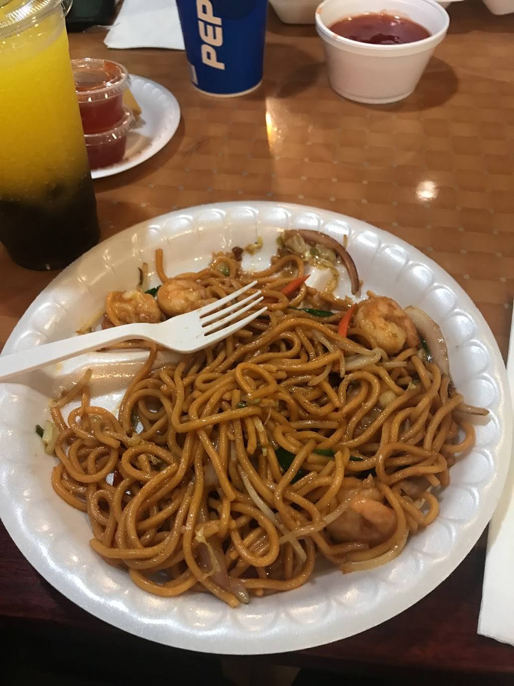 Golden China(Buffalo) | meal delivery | 1750 N Buffalo Dr #104, Las Vegas, NV 89128, USA | 7027499898 OR +1 702-749-9898