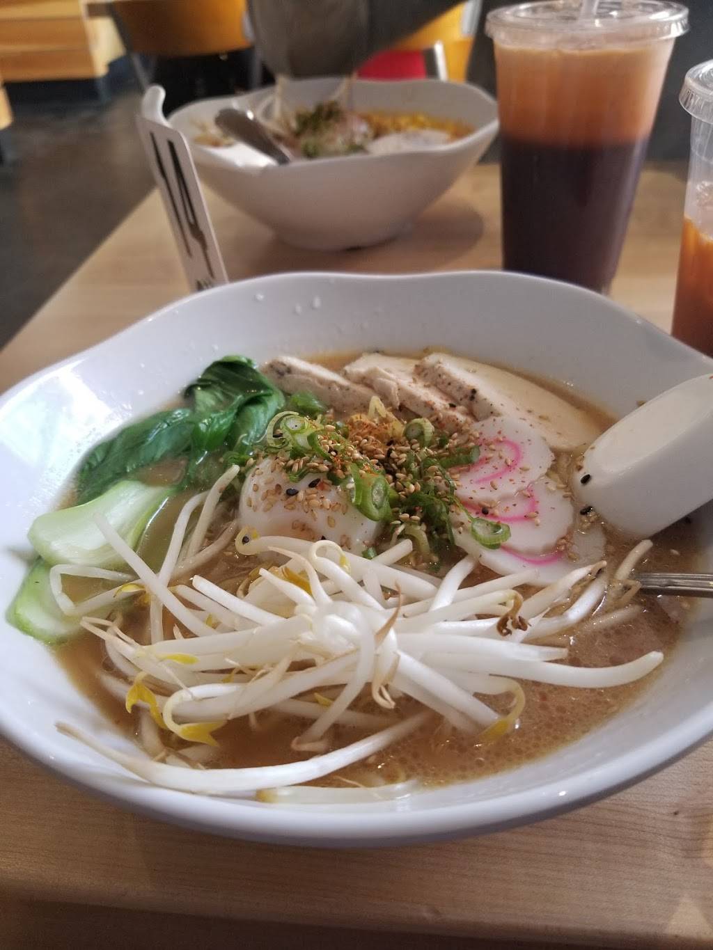 Naked Bowl | restaurant | 110 16th St Mall #110, Denver, CO 80202, USA | 3038252695 OR +1 303-825-2695