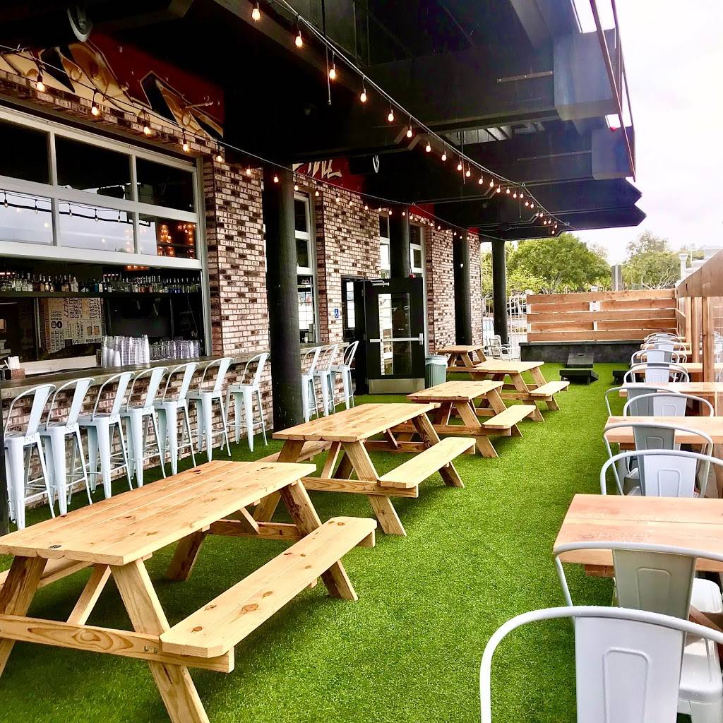 Windmill Food Hall | restaurant | 890 Palomar Airport Rd, Carlsbad, CA 92011, USA | 7602149127 OR +1 760-214-9127