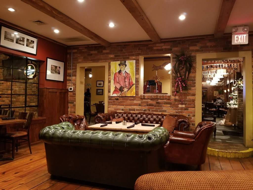 The Sly Fox Pub | restaurant | 795 SW Broad St, Southern Pines, NC 28387, USA | 9107251621 OR +1 910-725-1621