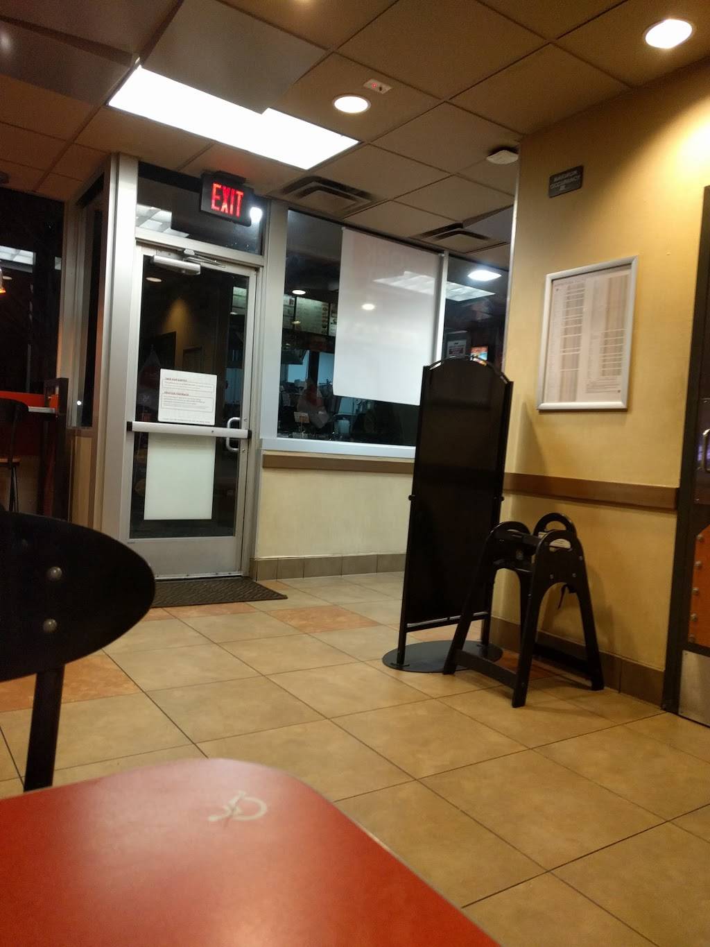 Jack in the Box | restaurant | 645 S Main St, Salinas, CA 93901, USA | 8317586218 OR +1 831-758-6218