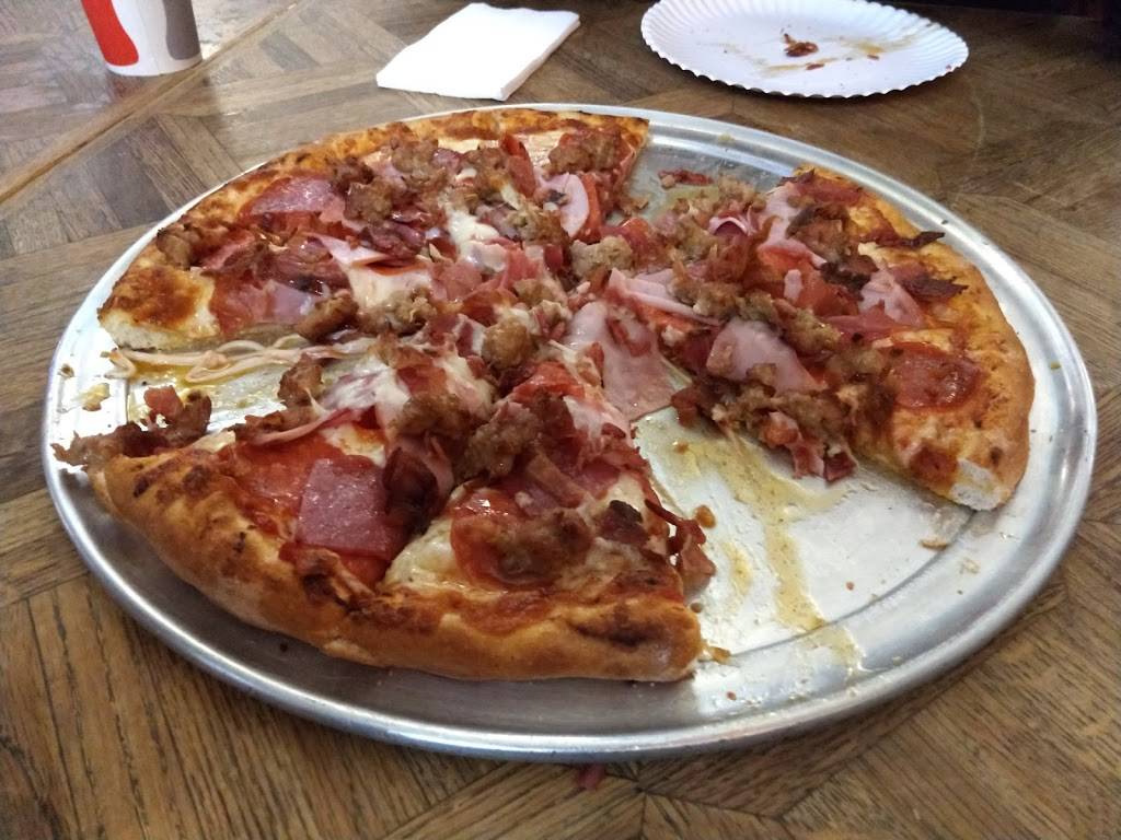 Pizza Barn | restaurant | 2021 Foothill Blvd, La Verne, CA 91750, USA | 9093925555 OR +1 909-392-5555