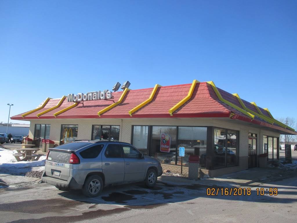 McDonalds | cafe | 2217 N State St, Fairmont, MN 56031, USA | 5074321579 OR +1 507-432-1579