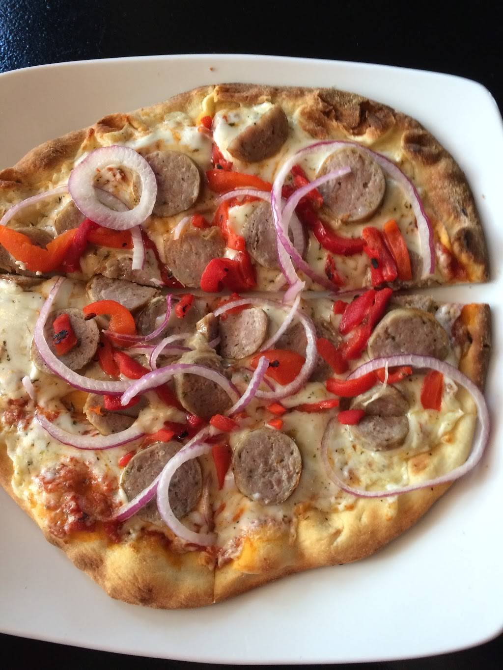 West Hills Flats & Taps | restaurant | 7403 Kingston Pike, Knoxville, TN 37919, USA | 8654445147 OR +1 865-444-5147