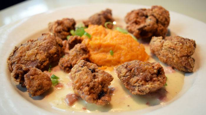 Lucky 32 Southern Kitchen | restaurant | 7307 Tryon Rd, Cary, NC 27518, USA | 9192331632 OR +1 919-233-1632