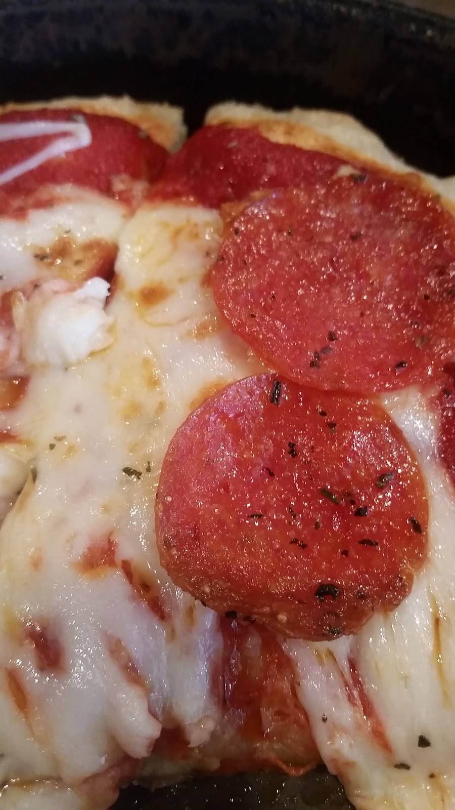 Monicals Pizza Southport Rd | restaurant | 5335 E Southport Rd, Indianapolis, IN 46237, USA | 3178935240 OR +1 317-893-5240