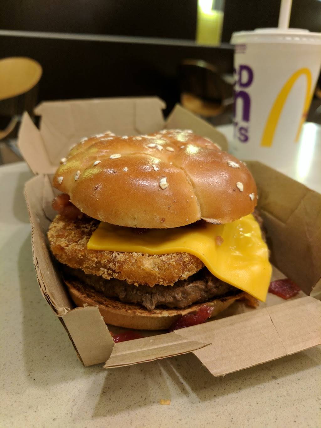 McDonalds | cafe | 385 Hamilton Regional Rd 8, Stoney Creek, ON L8G 1E7, Canada | 9056621423 OR +1 905-662-1423