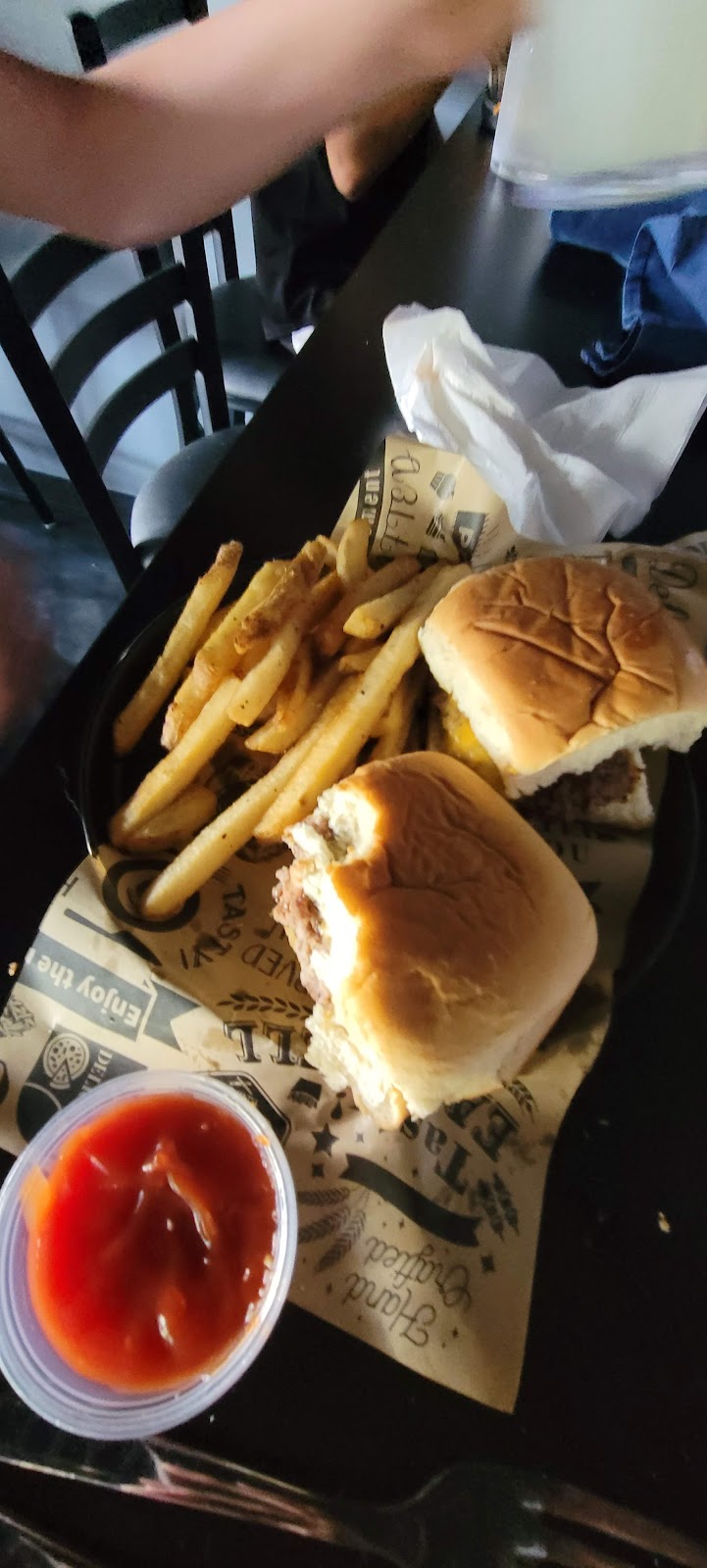 Great Lakes Beer & Bourbon | restaurant | 12900 South La Grange Road, Palos Park, IL 60464, USA | 7086088771 OR +1 708-608-8771