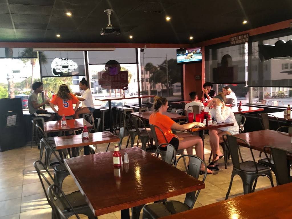 Phatz Chick N Shack | restaurant | 412 US-1, Fort Pierce, FL 34950, USA | 7728824838 OR +1 772-882-4838