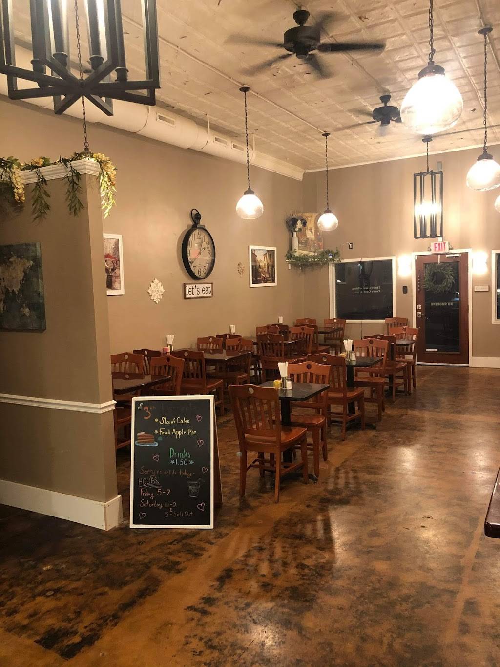 The Curvy Noodle | restaurant | 616 Tennessee Ave, Etowah, TN 37331, USA | 4237818789 OR +1 423-781-8789