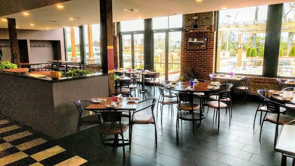 BLADES | restaurant | 1290 University Ave, Rochester, NY 14607, USA | 5852715000 OR +1 585-271-5000