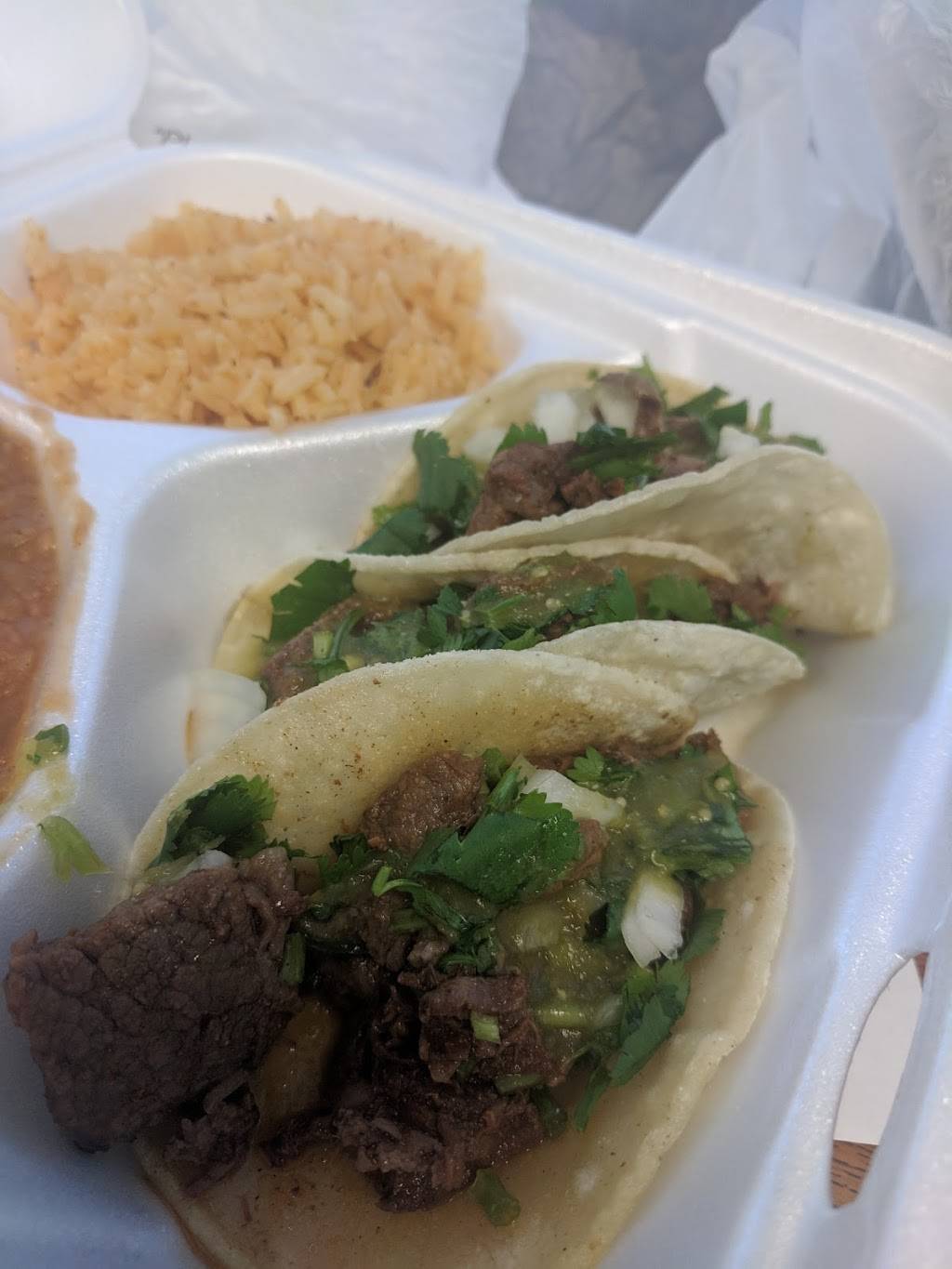 Zaddys Tacos | restaurant | 800 34th St, Bakersfield, CA 93301, USA | 6614219701 OR +1 661-421-9701