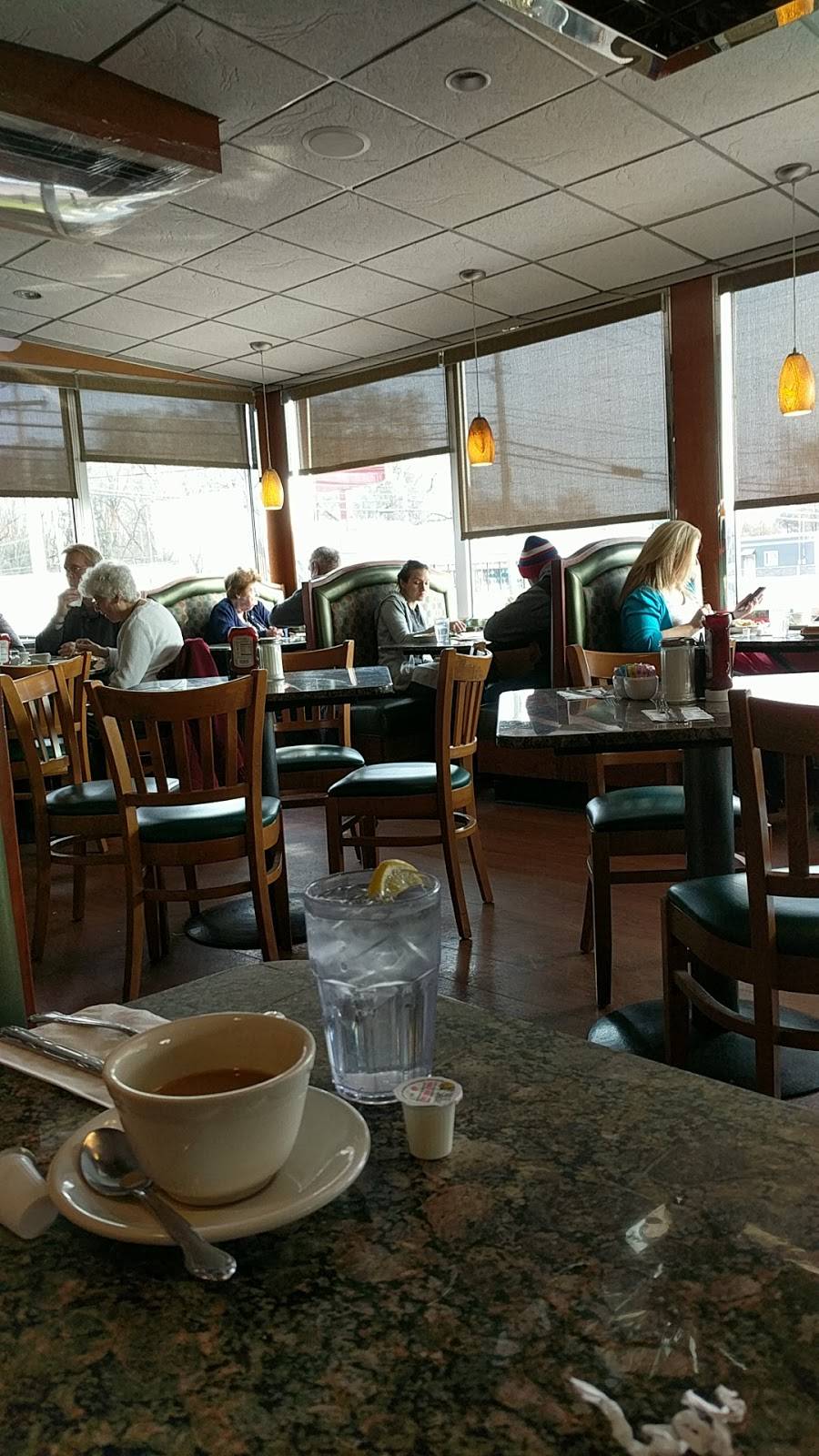 Colonie Diner | restaurant | 1890 Central Ave, Albany, NY 12205, USA | 5184561550 OR +1 518-456-1550