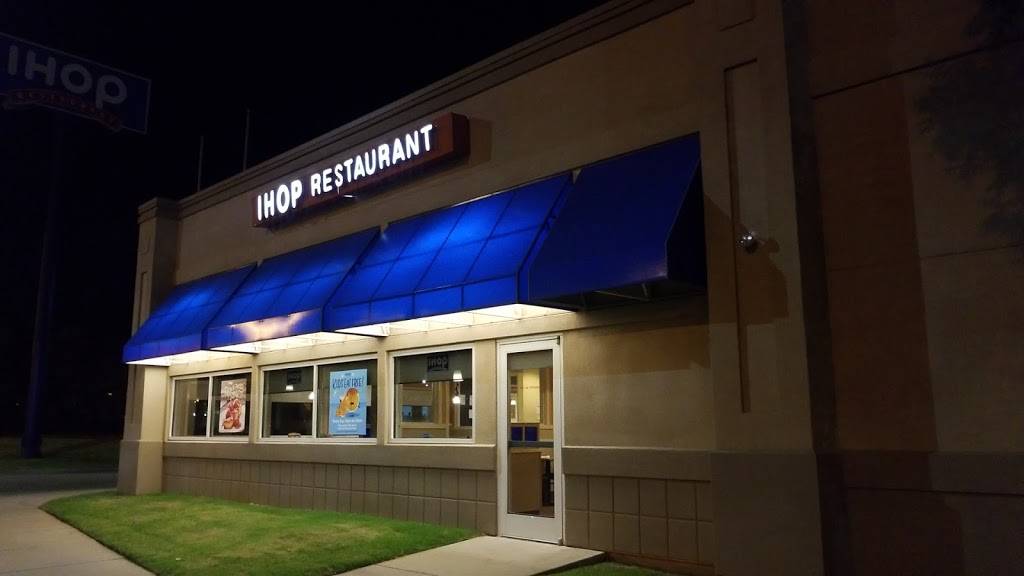 IHOP | bakery | 12230 N I- 35 Service Rd, Oklahoma City, OK 73131, USA | 4054784200 OR +1 405-478-4200