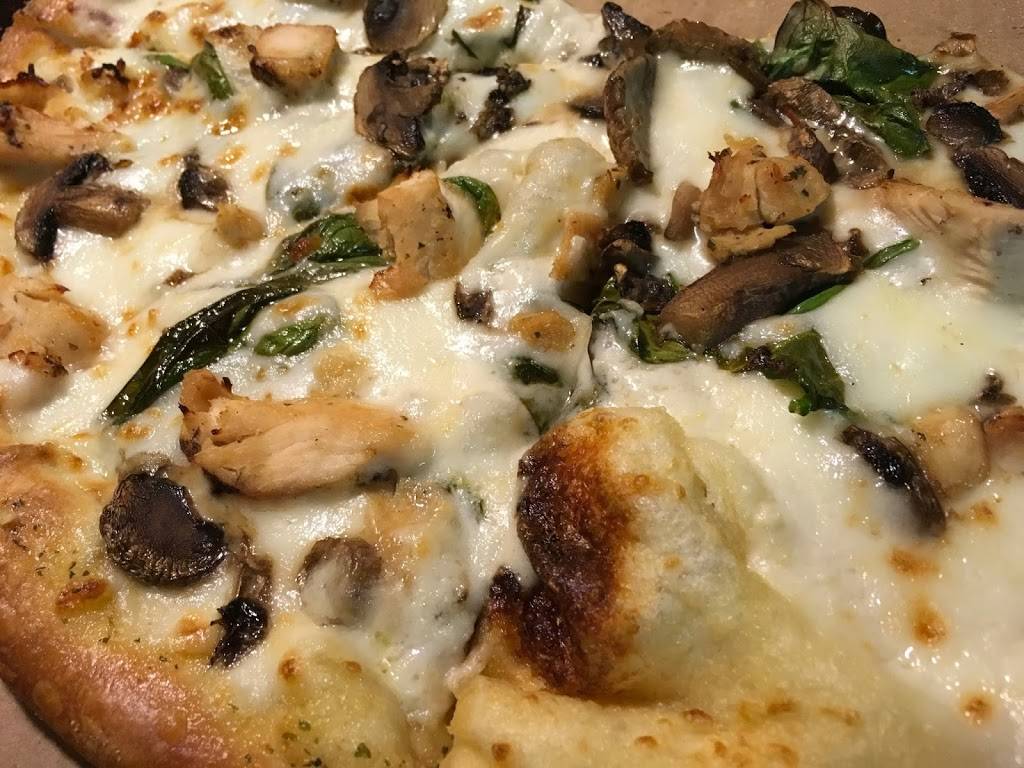 Dominos Pizza | meal delivery | 215 N Main St, North Syracuse, NY 13212, USA | 3154586500 OR +1 315-458-6500