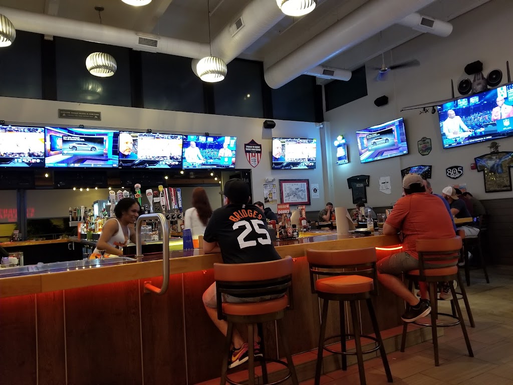 Hooters | restaurant | 7280 E Broadway Blvd, Tucson, AZ 85710, USA | 5203520343 OR +1 520-352-0343