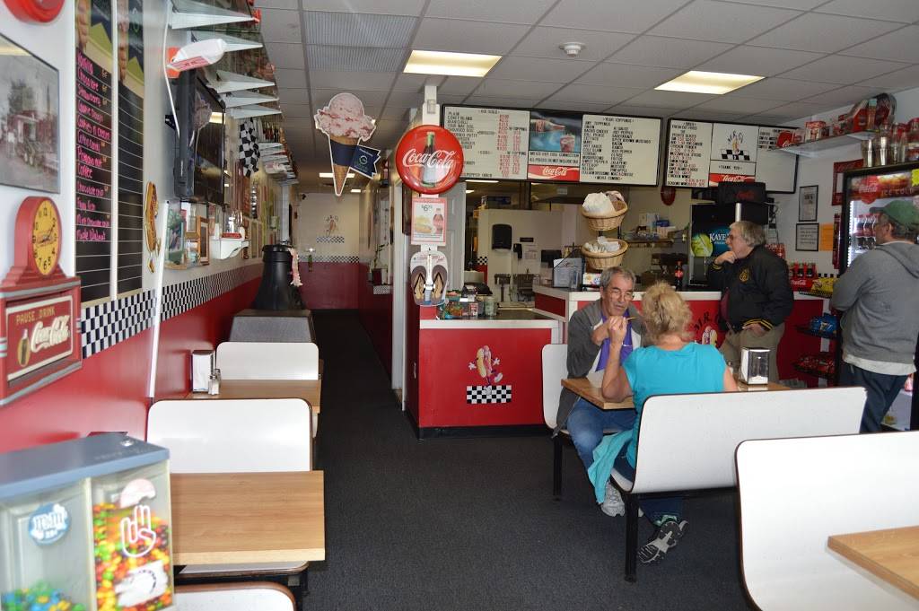 Mr Gs Hot Dog Connection | restaurant | 400 Bay St, Taunton, MA 02780, USA | 7744097962 OR +1 774-409-7962