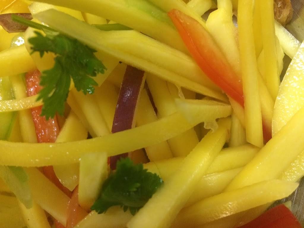 Wo Thai 和泰 | restaurant | 1395 Abbeywood Dr, Oakville, ON L6M 3B2, Canada | 9058477766 OR +1 905-847-7766