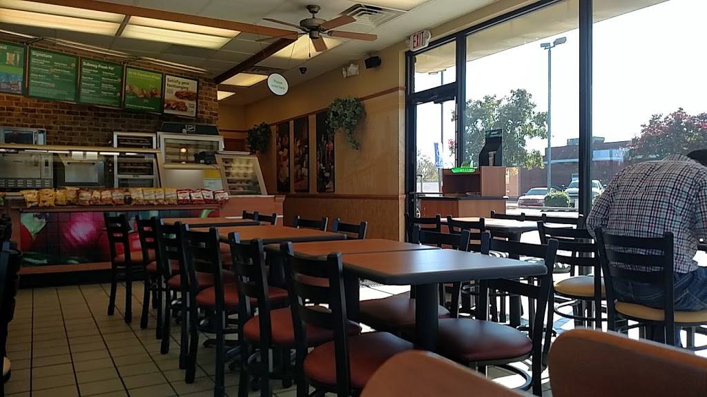 Subway | meal takeaway | 3410 S Hydraulic Ave St, Wichita, KS 67216, USA | 3165548400 OR +1 316-554-8400