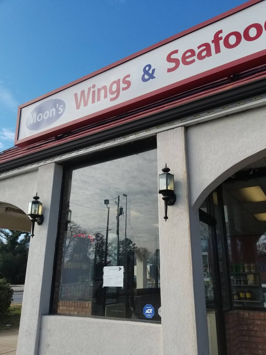 Moon Wings Seafood | restaurant | 4191 Mercer University Dr, Macon, GA 31204, USA | 4784773381 OR +1 478-477-3381