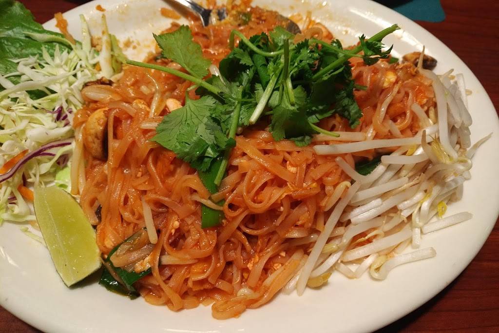 Bamboo Fresh Thai Cuisine | restaurant | 7953 University Ave, La Mesa, CA 91942, USA | 6193379700 OR +1 619-337-9700