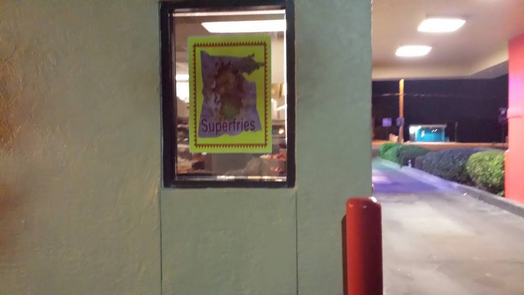 Federicos Mexican Food | restaurant | 6602 4th St NW, Los Ranchos De Albuquerque, NM 87107, USA | 5053442077 OR +1 505-344-2077