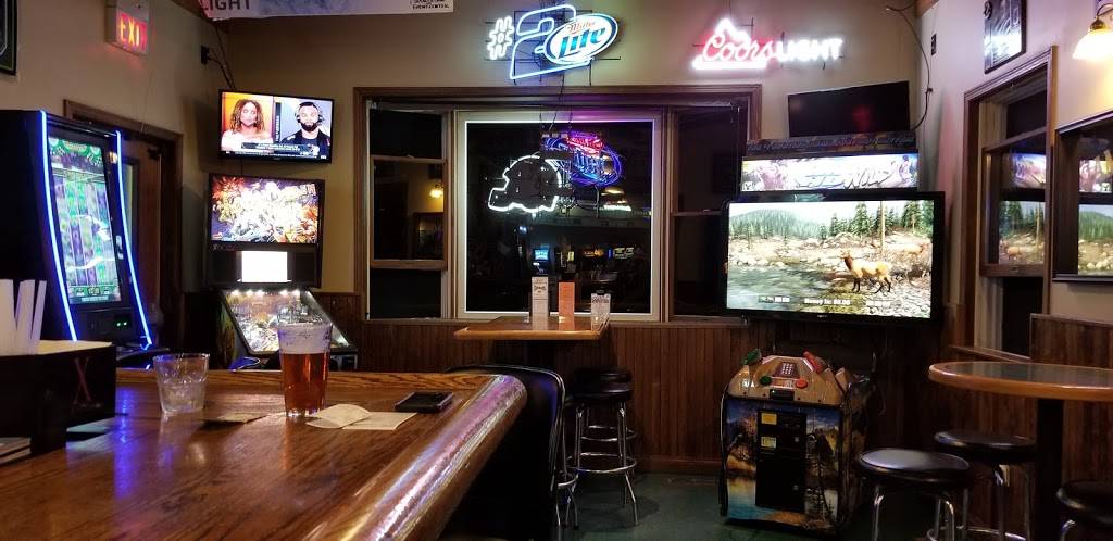 Uncle Mikes M Pour E Yum | restaurant | 736 Rodeo Dr, Hudson, WI 54016, USA | 7156902525 OR +1 715-690-2525