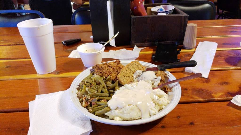 Franks Place | restaurant | 13321 State Park Rd, Fentress, TX 78656, USA | 5128787100 OR +1 512-878-7100