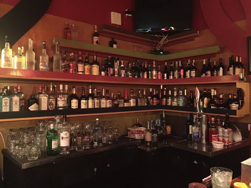 Bistro 13 | restaurant | 4910 Verdugo Way, Camarillo, CA 93012, USA | 8053833388 OR +1 805-383-3388