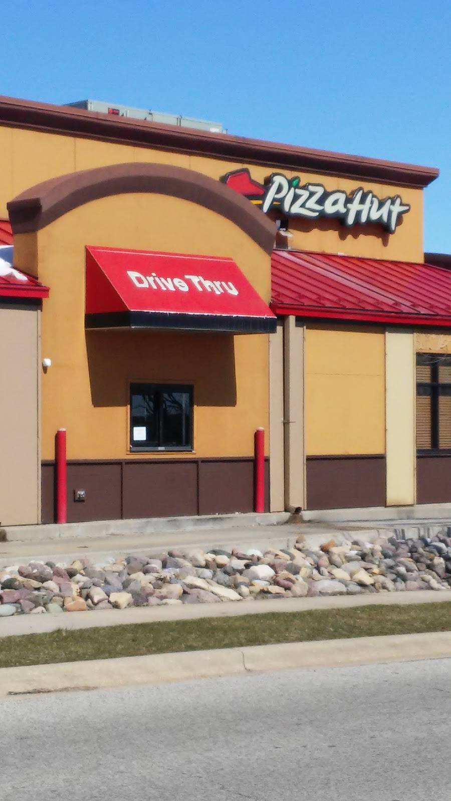 Pizza Hut | restaurant | 2510 Laporte Ave, Valparaiso, IN 46383, USA | 2194656500 OR +1 219-465-6500