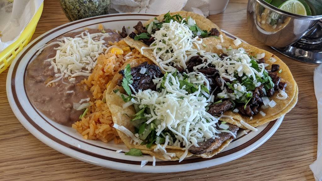 El Taconazo La Fiesta | restaurant | 2700 N Central Ave, Chicago, IL 60639, USA | 7738041616 OR +1 773-804-1616