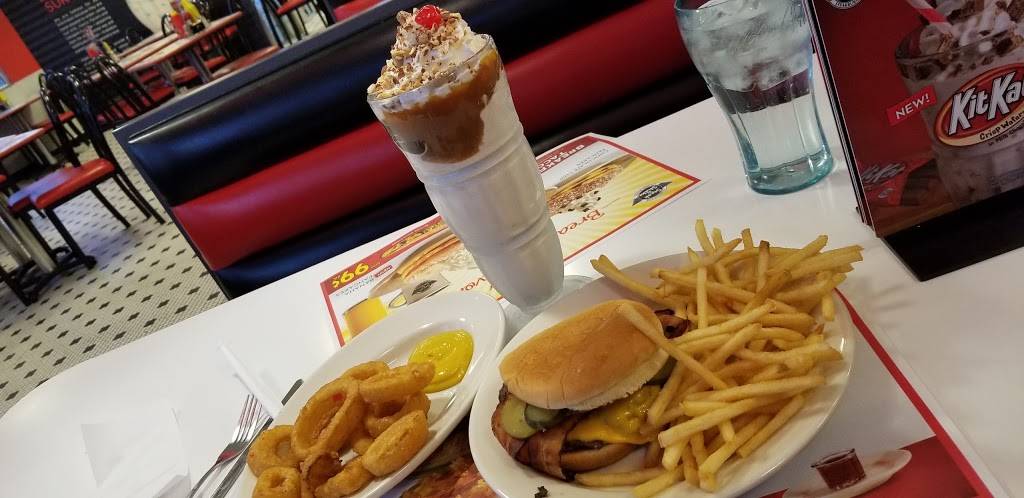 Steak n Shake | restaurant | 7515 North Grand Prairie Drive, Peoria, IL 61615, USA | 3096937529 OR +1 309-693-7529
