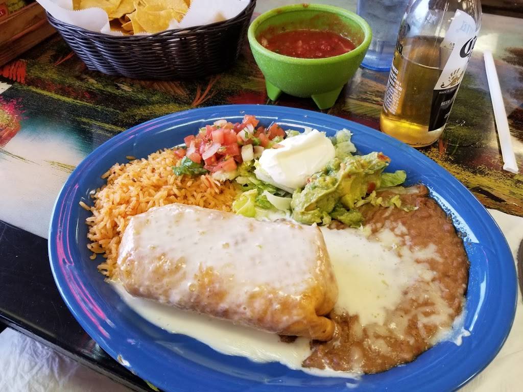 Chimis Fresh Mex | restaurant | 12480 St Charles Rock Rd, Bridgeton, MO 63044, USA | 3148017916 OR +1 314-801-7916