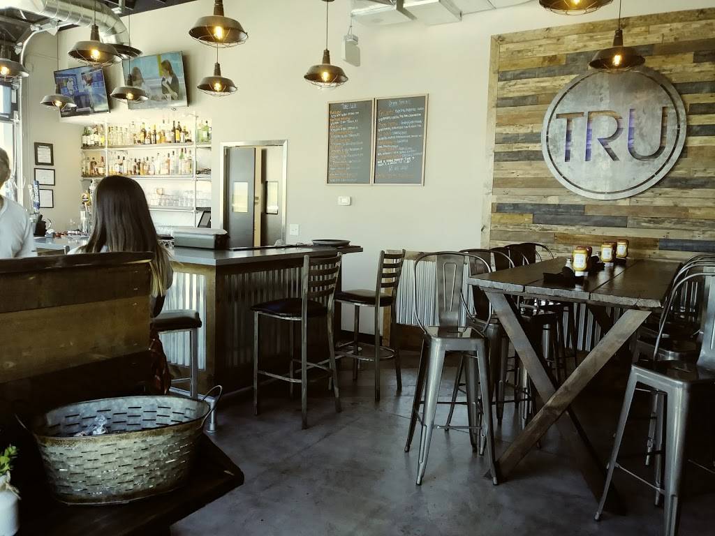 Tru Burger | restaurant | 2535 N Central Ave, Phoenix, AZ 85004, USA | 6022536769 OR +1 602-253-6769