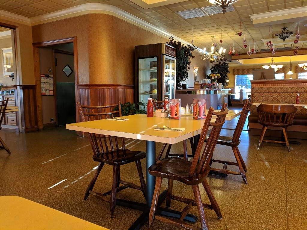 Middletown Pancake House | restaurant | 1610 NJ-35, Middletown, NJ 07748, USA | 7326711145 OR +1 732-671-1145