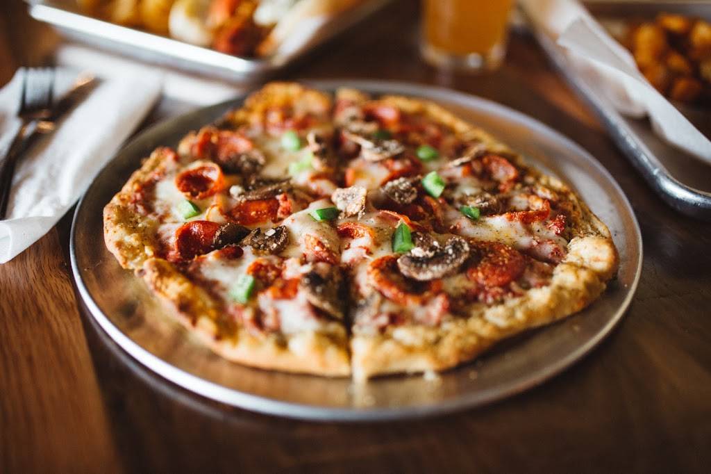 Hungry Buffalo | restaurant | 12762 Grey St, Logan, OH 43138, USA | 7403800088 OR +1 740-380-0088