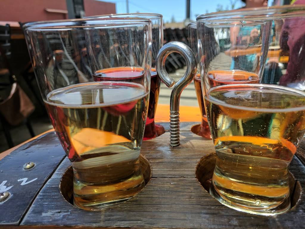 Seattle Cider Company | restaurant | 4660 Ohio Ave S, Seattle, WA 98134, USA | 2067620490 OR +1 206-762-0490