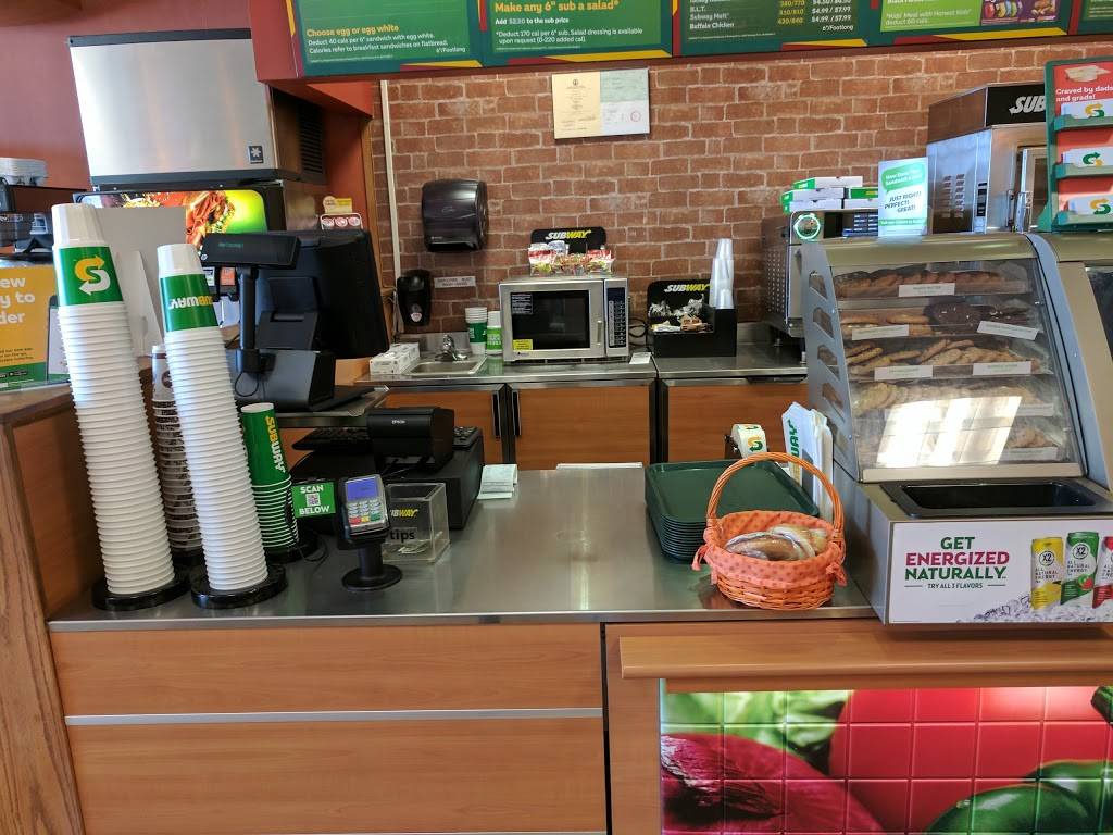 Subway | restaurant | 1810 B Peery Dr, Farmville, VA 23901, USA | 4343925914 OR +1 434-392-5914