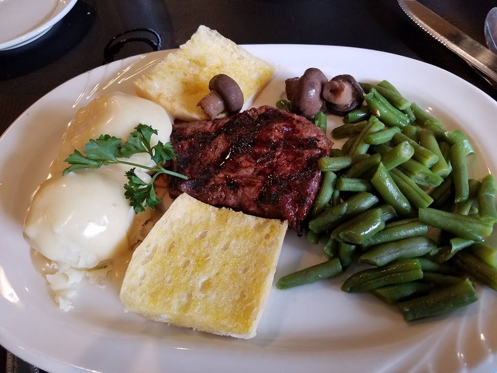 McVeys Restaurant | restaurant | 312 E Commercial Ave, Lowell, IN 46356, USA | 2196967784 OR +1 219-696-7784