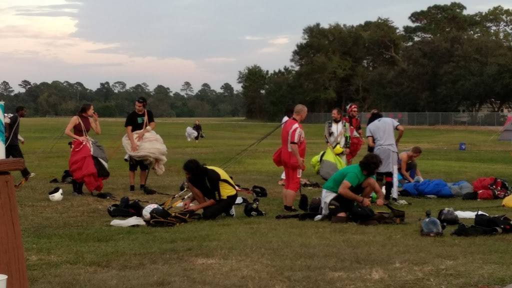 Perfect Spot | restaurant | 1600 Flight Line Blvd, DeLand, FL 32724, USA | 3867340088 OR +1 386-734-0088