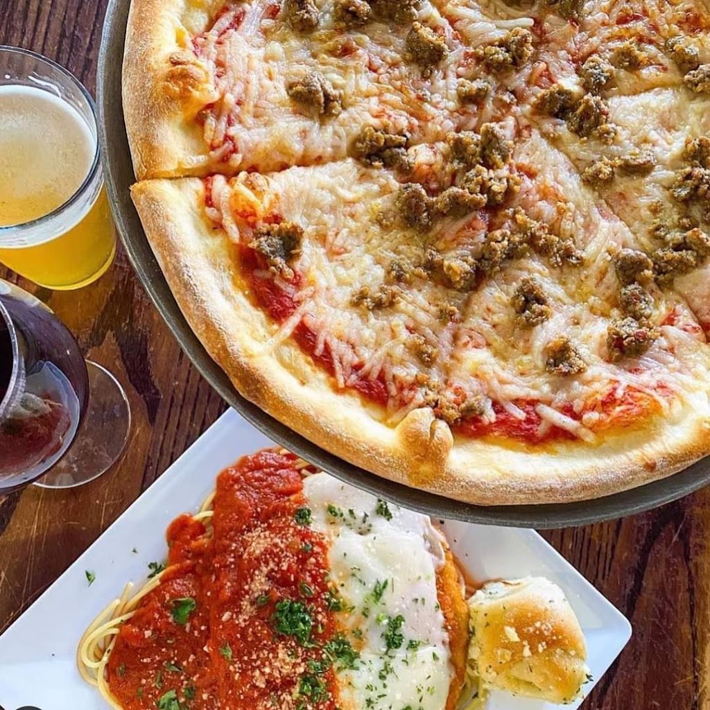 Ferrara Pizza & Pasta | meal delivery | 3020 Lamberton Blvd, Orlando, FL 32825, USA | 4072772881 OR +1 407-277-2881