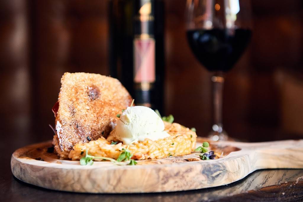 Annata Wine Bar | restaurant | 300 Beach Dr NE #128, St. Petersburg, FL 33701, USA | 7278519582 OR +1 727-851-9582