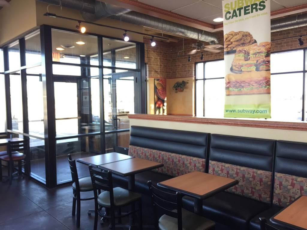 Subway | restaurant | 17450 Dodd Blvd, Lakeville, MN 55044, USA | 9525830943 OR +1 952-583-0943