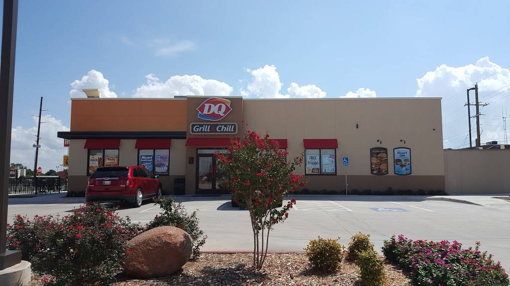 Dairy Queen Grill & Chill | restaurant | 6310 NW Cache Rd, Lawton, OK 73505, USA | 5806998455 OR +1 580-699-8455