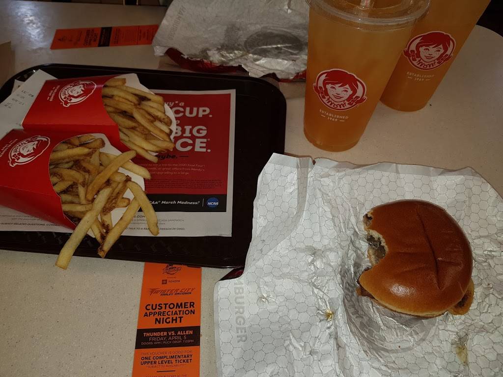 Wendys | restaurant | 1131 N Rock Rd, Derby, KS 67037, USA | 3167881866 OR +1 316-788-1866