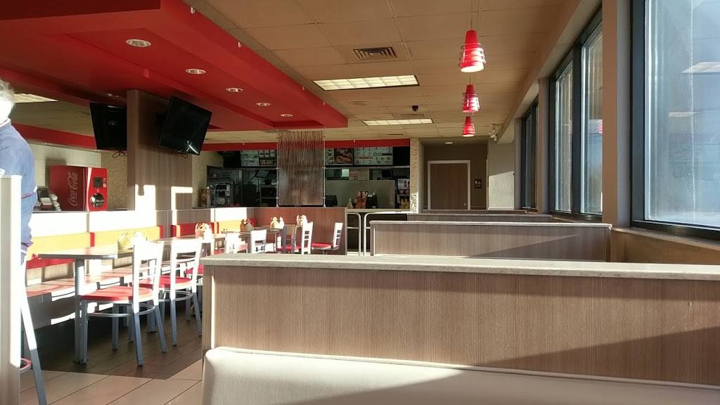 Burger King | restaurant | 9650 N Kings Hwy, Myrtle Beach, SC 29572, USA | 8434499280 OR +1 843-449-9280