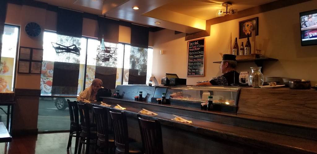 Sushi Holic | restaurant | 669 W Channel Islands Blvd, Port Hueneme, CA 93041, USA | 8052049951 OR +1 805-204-9951