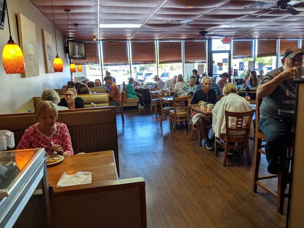 Ms. Carolyns Restaurant | restaurant | 2120 Sadler Rd, Fernandina Beach, FL 32034, USA | 9042616277 OR +1 904-261-6277